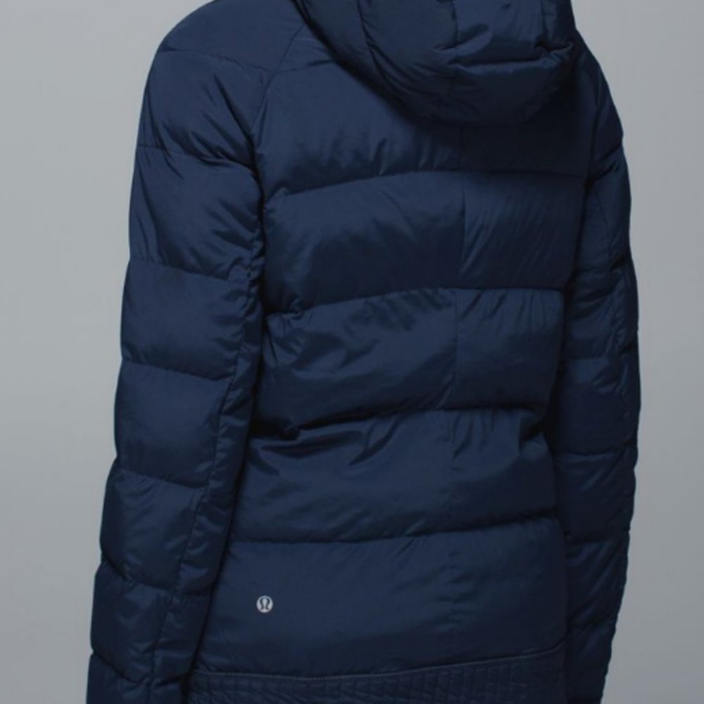 Lululemon Pullover Puffy - Picture 4 of 5